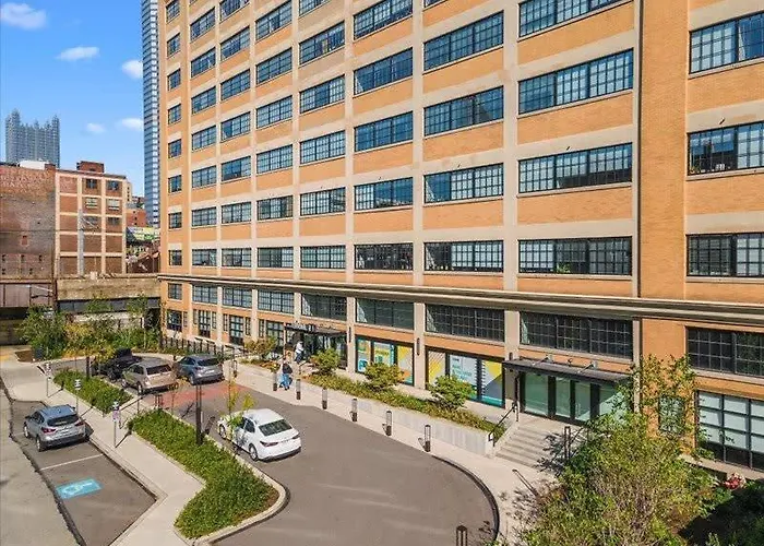 Cozysuites Roomy 1br, Downtown * Pittsburgh