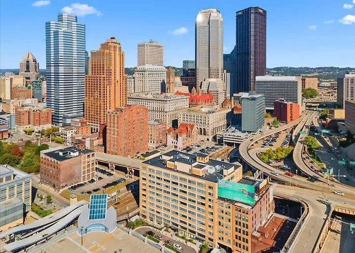 Cozysuites Roomy 1br, Downtown Apartment *